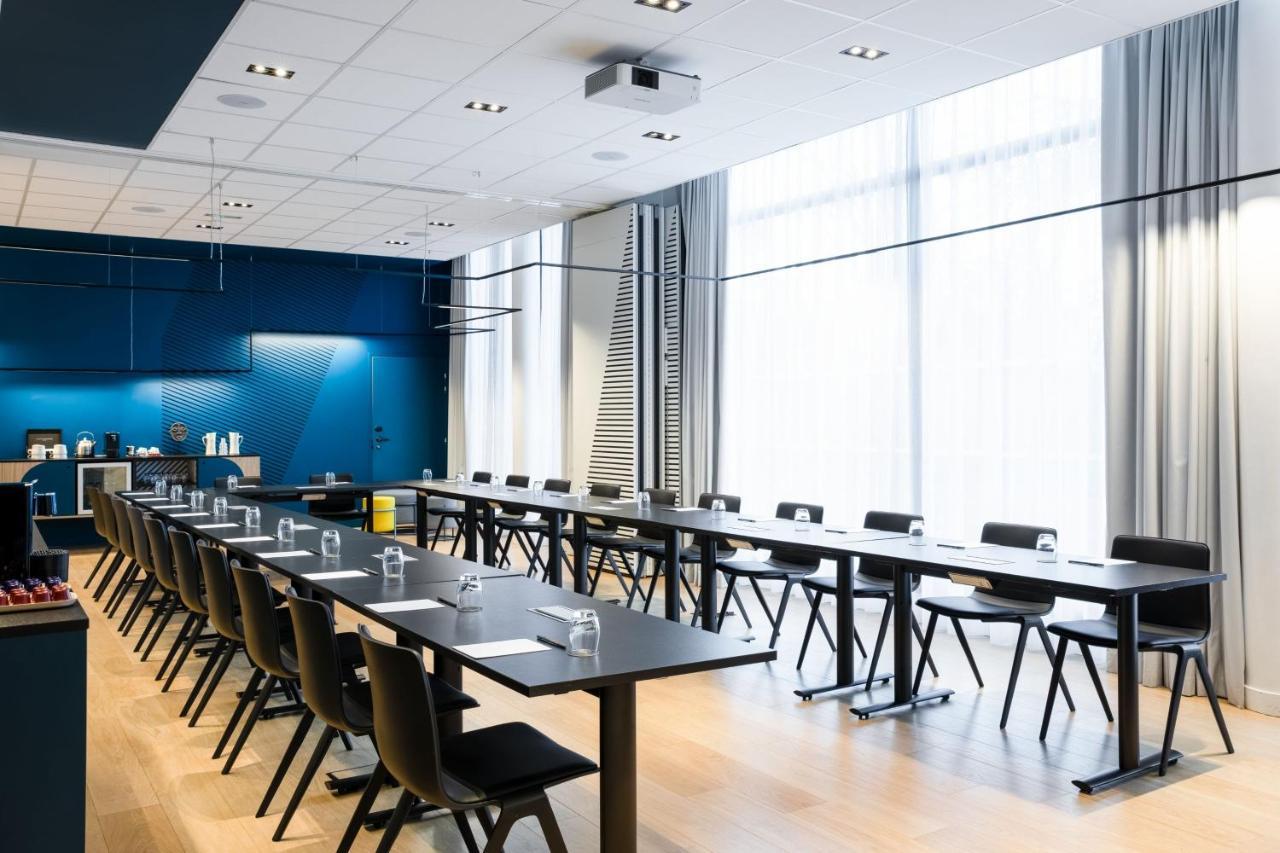 Courtyard By Marriott Paris Creteil Hotel Buitenkant foto